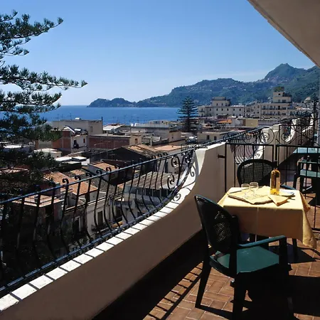 Delle Palme 3* Letojanni