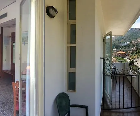 Delle Palme Szálloda Letojanni